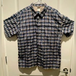 Men’s The North Face short sleeve shirt